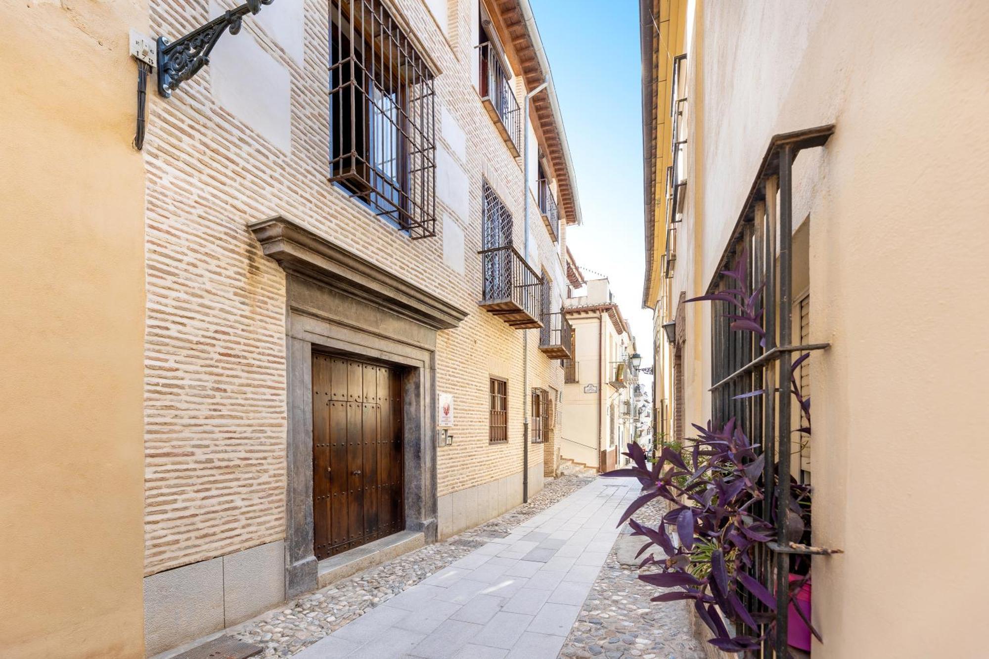 Apartamentos En Pleno Centro, Aljibe Rodrigo Del Campo 1A Granada Exterior photo
